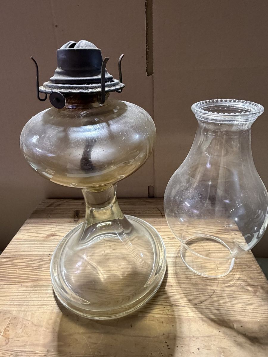 Clear Glass Kerosene Oil Lamp and Chimney