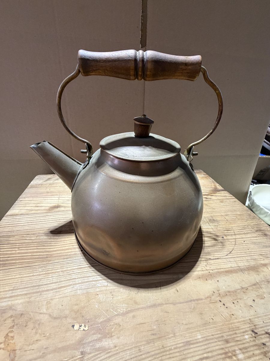 Copper Tea Kettle, Wood Knob Lid