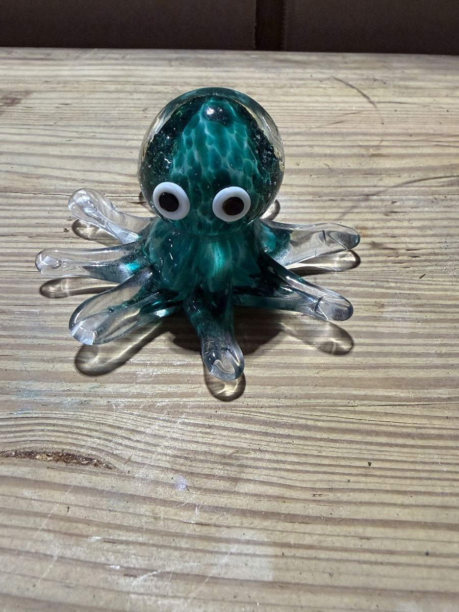 Dynasty Gallery Teal Glass Octopus