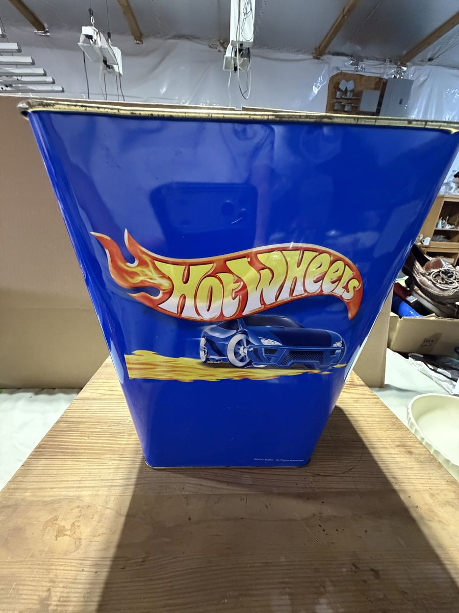 Hot Wheels 2002 Metal Wastebasket