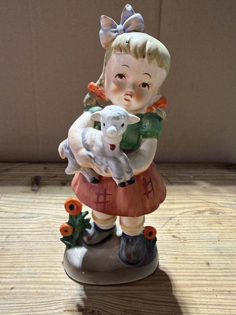 Mary and Her Little Lamb Figurine, Japan