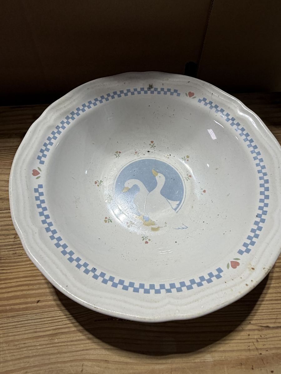 Moonlight Stoneware Country Goose Bowl