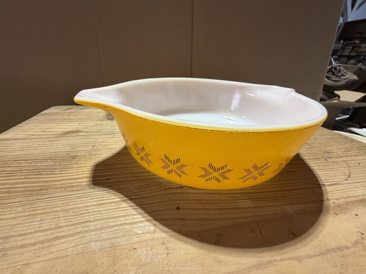 Pyrex 471 Town & Country Casserole