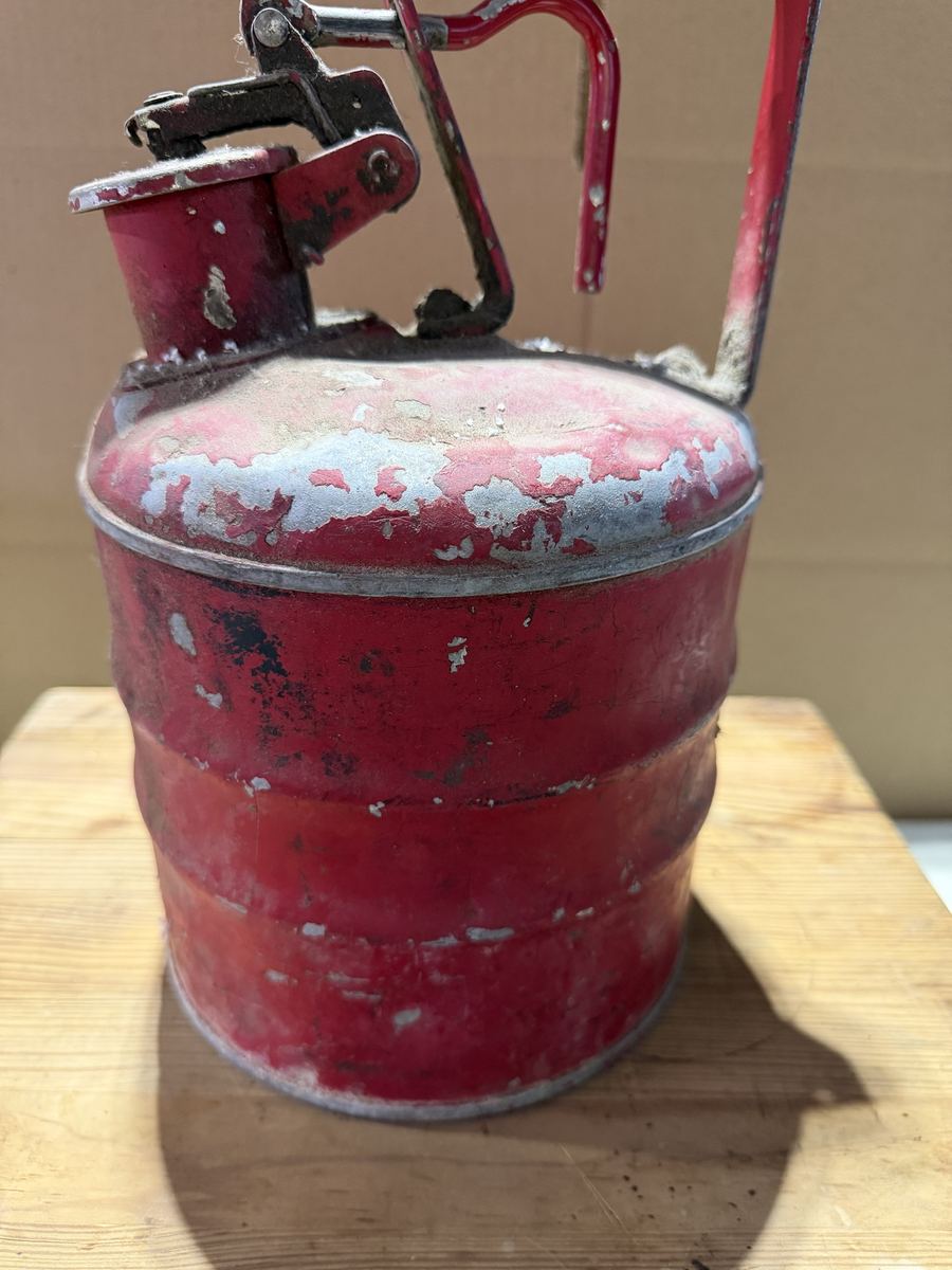 Red One Gallon Safety Can
