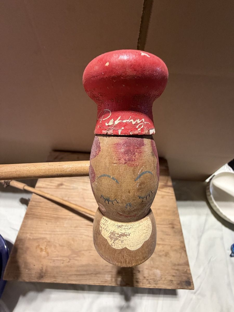 Salty and Peppy Wooden Chef Shakers