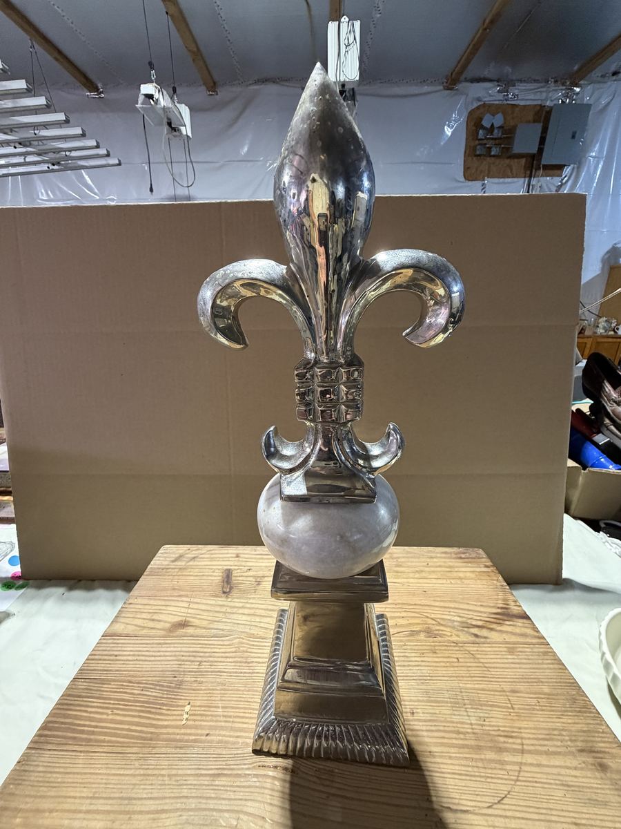 Silver Fleur de Lis Finial on Marble Ball